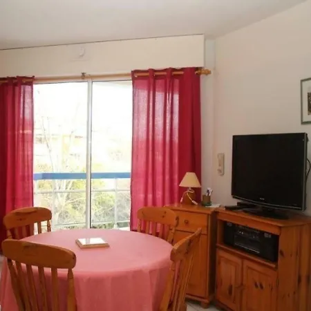 Apartment La Plage 62 *